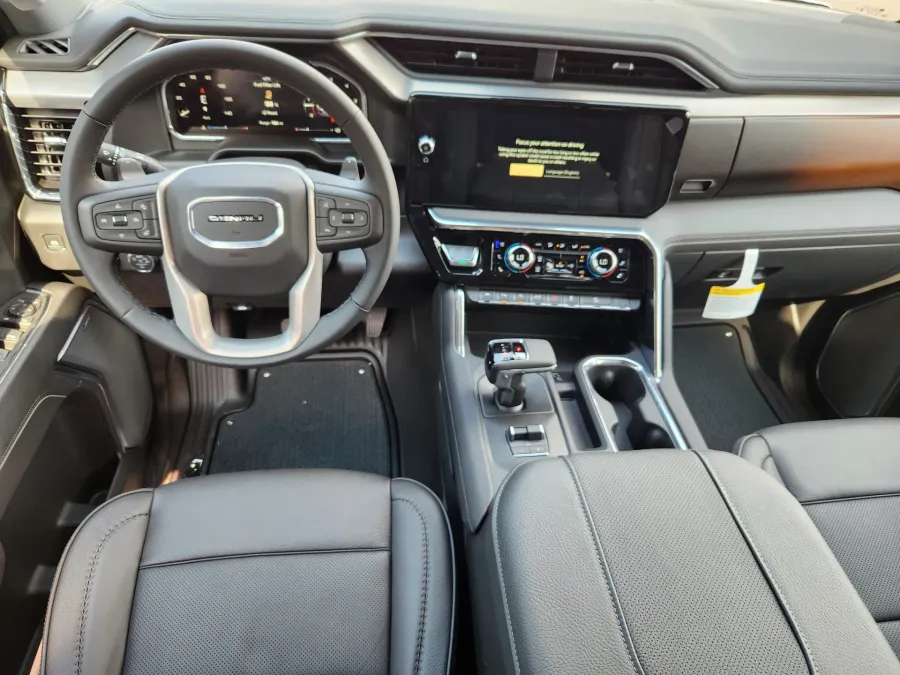 2026 GMC Sierra 1500 Denali | Photo 11 of 31