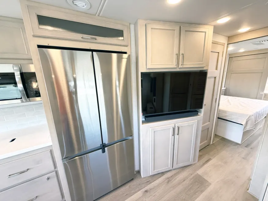 2026 Renegade Verona 40VRB | Photo 11 of 31