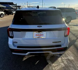 2026 Ford Explorer | Thumbnail Photo 7 of 32