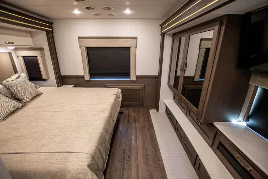 2026 Newmar Bay Star Sport 3225 | Photo 24 of 25