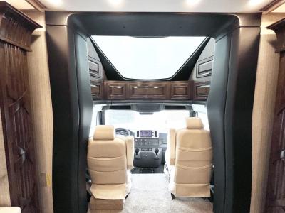 2024 Newmar Supreme Aire 4509 | Thumbnail Photo 7 of 37