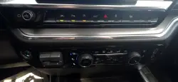 2025 Chevrolet Silverado 1500 | Thumbnail Photo 25 of 35