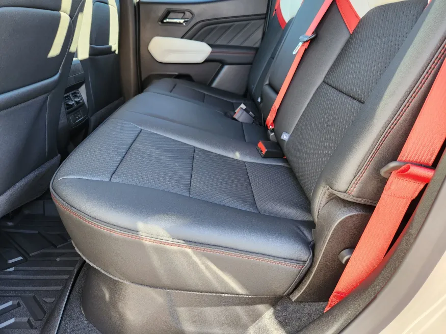 2026 GMC Canyon 4WD AT4X | Photo 10 of 29