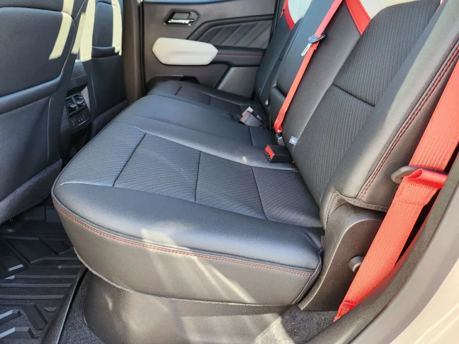 2026 GMC Canyon 4WD AT4X | Photo 10 of 29