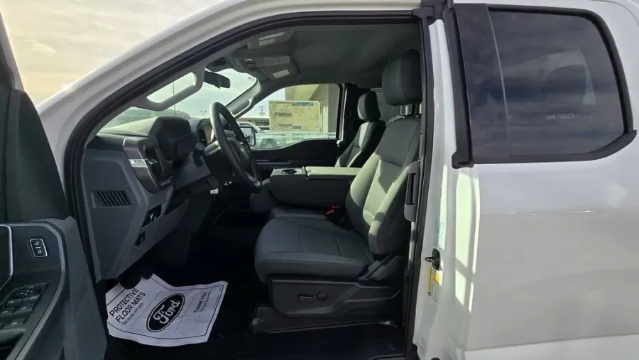 2026 Ford F-150 | Photo 13 of 29