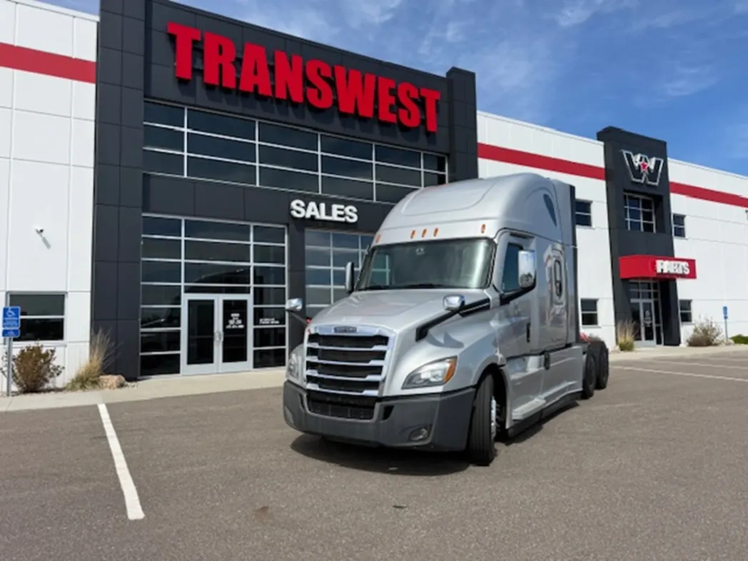 2020 Freightliner Cascadia 