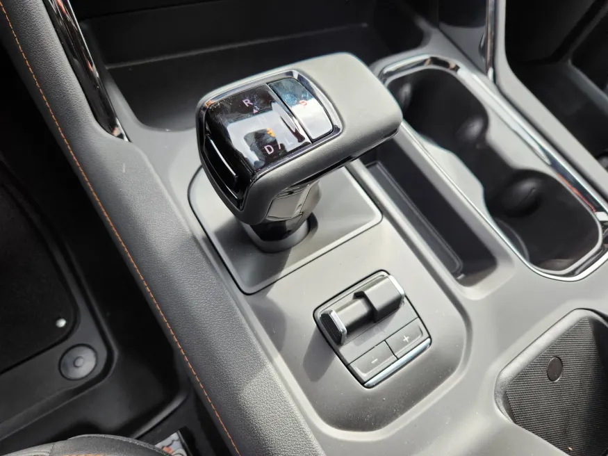 2026 GMC Sierra 1500 AT4 | Photo 25 of 30