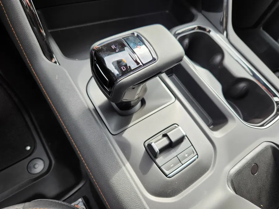 2026 GMC Sierra 1500 AT4 | Photo 25 of 30