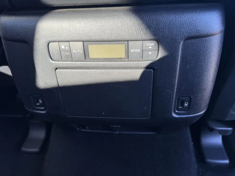 2024 Infiniti QX80 Luxe | Photo 14 of 21