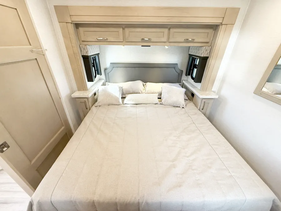 2026 Renegade Verona 36VSB | Photo 18 of 28