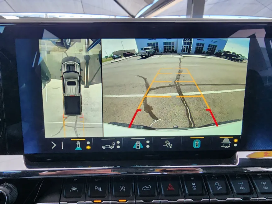 2023 Chevrolet Silverado 1500 ZR2 | Photo 26 of 33