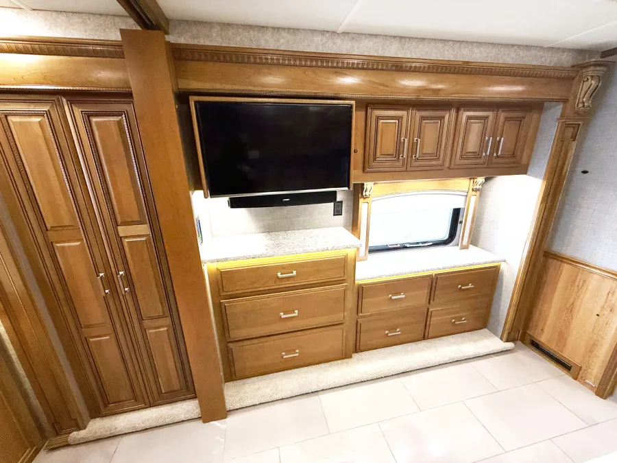 2017 Entegra Coach Cornerstone 45B | Photo 14 of 31