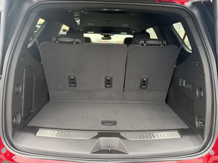 2026 Chevrolet Tahoe Premier | Photo 8 of 23