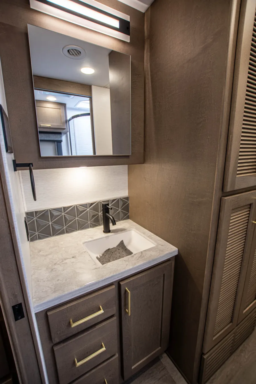 2026 Renegade Valencia 36SB | Photo 19 of 19