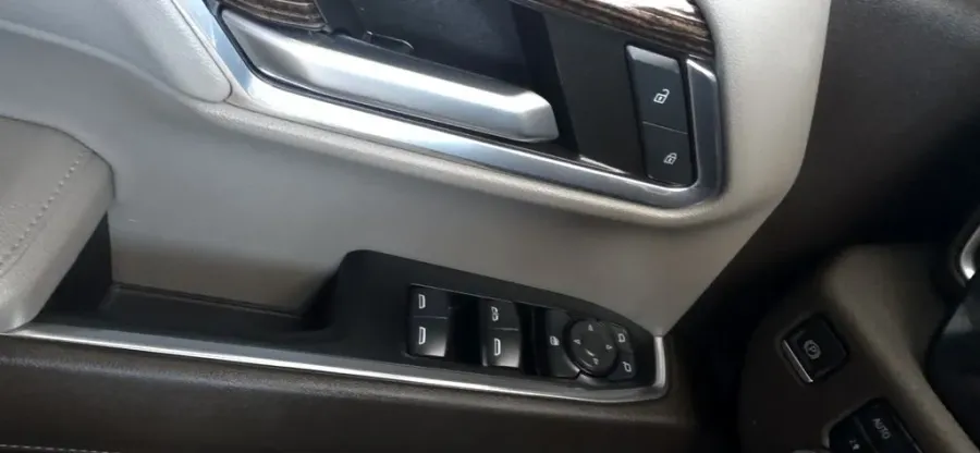 2024 GMC Sierra 1500 | Photo 11 of 29