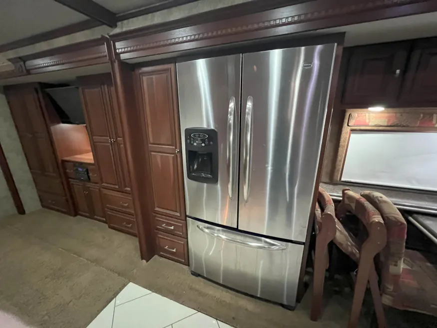 2012 Itasca Ellipse 42QD | Photo 10 of 17