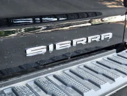 2025 GMC Sierra 2500HD Denali Ultimate | Thumbnail Photo 14 of 30