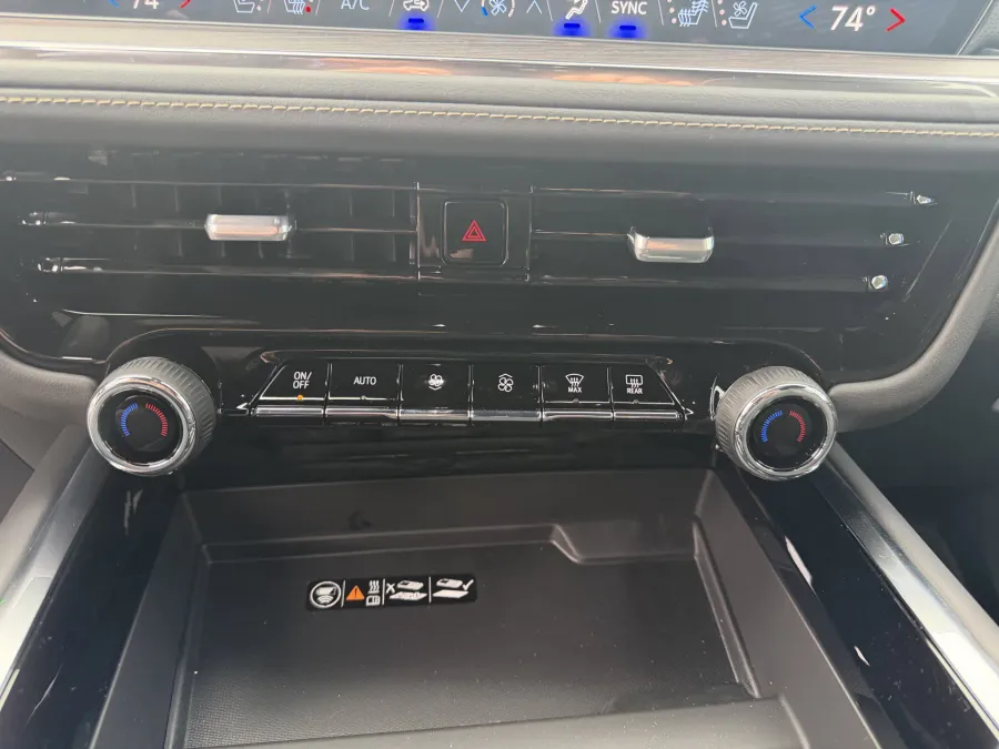 2026 Chevrolet Tahoe Premier | Photo 20 of 23