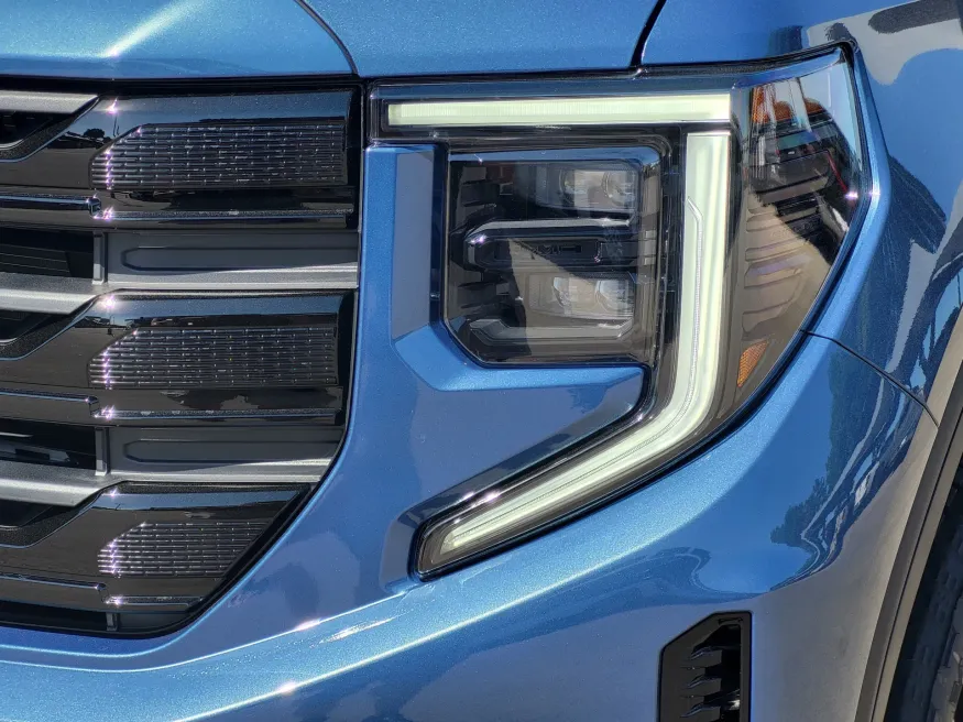 2026 GMC Sierra 1500 Elevation | Photo 7 of 24