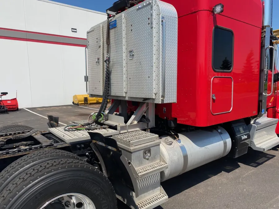 2022 Peterbilt 567 | Photo 23 of 25