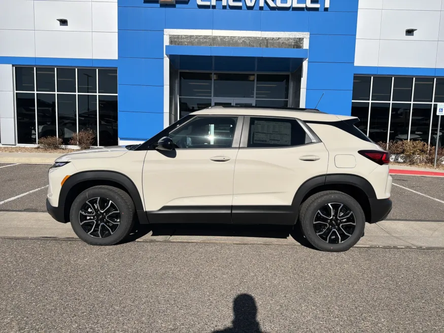 2026 Chevrolet Trailblazer ACTIV | Photo 1 of 23