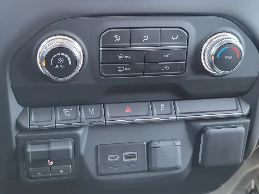 2026 GMC Sierra 3500HD CC Pro | Photo 15 of 22
