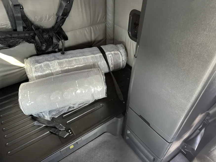 2022 Freightliner Cascadia 126 | Photo 14 of 21