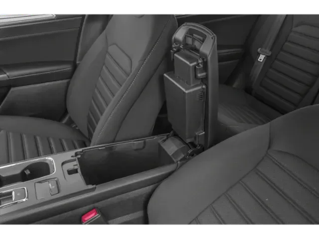 2020 Ford Fusion | Photo 10 of 13