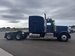 2022 Peterbilt 389 | Thumbnail Photo 4 of 20