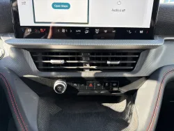 2025 Ford Explorer ST-Line | Thumbnail Photo 19 of 23