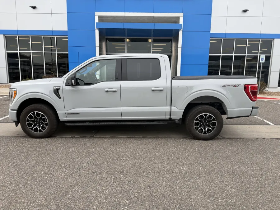 2023 Ford F-150 XL | Photo 1 of 10