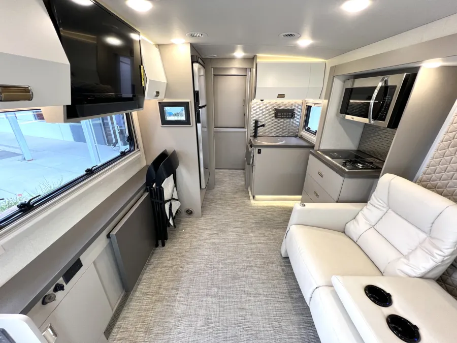 New 2025 Winnebago Navion 24T in Frederick, CO - Class C RV