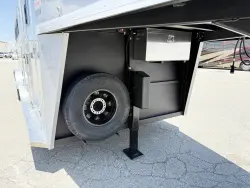 2026 Logan Coach Riot 4HGN | Thumbnail Photo 19 of 19