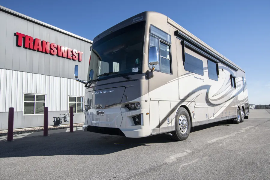 2020 Newmar Dutch Star 4369 | Photo 6 of 55