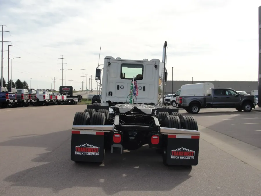 2026 Western Star 47X | Photo 3 of 13