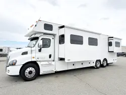 2018 Renegade Classic 3400AM | Thumbnail Photo 22 of 29
