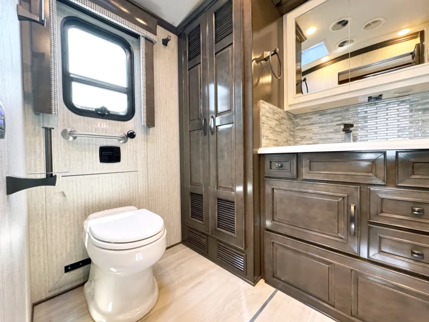 2026 Newmar Dutch Star 3836 | Photo 14 of 29