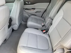 2023 GMC Acadia SLT | Thumbnail Photo 22 of 25