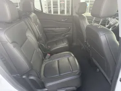 2023 GMC Acadia SLT | Thumbnail Photo 10 of 22