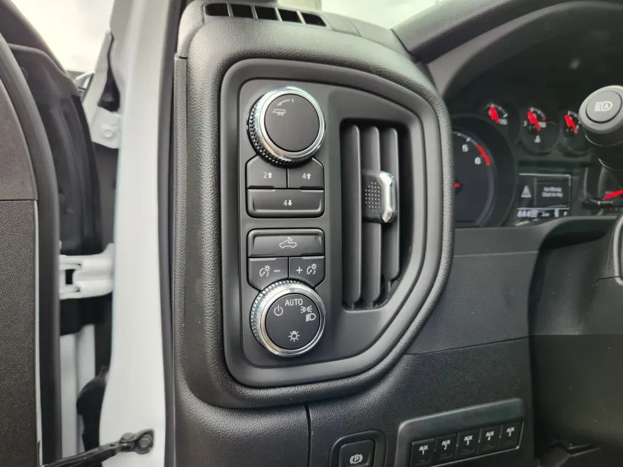 2026 GMC Sierra 2500HD Pro | Photo 6 of 29