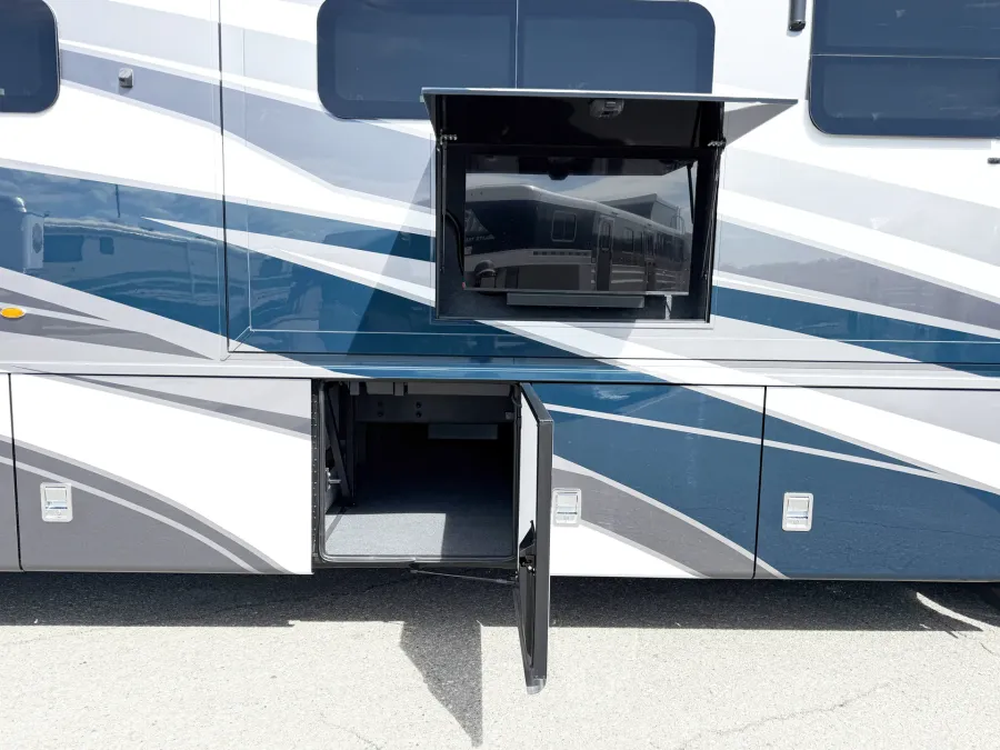 2026 Newmar Ventana 4369 | Photo 26 of 31