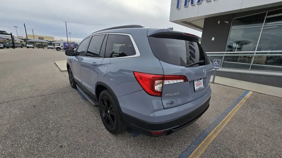 2022 Honda Pilot | Photo 6 of 31