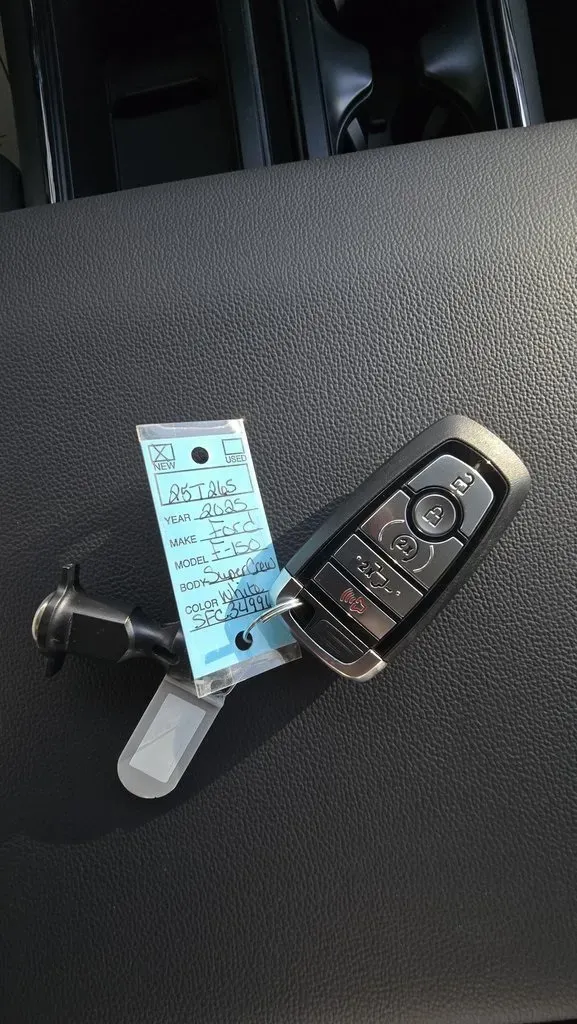 2025 Ford F-150 | Photo 37 of 42