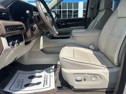 2022 GMC Yukon Denali | Thumbnail Photo 17 of 25