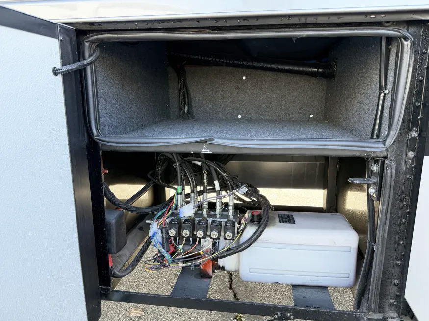 2026 Newmar Super Star 3731 | Photo 28 of 31