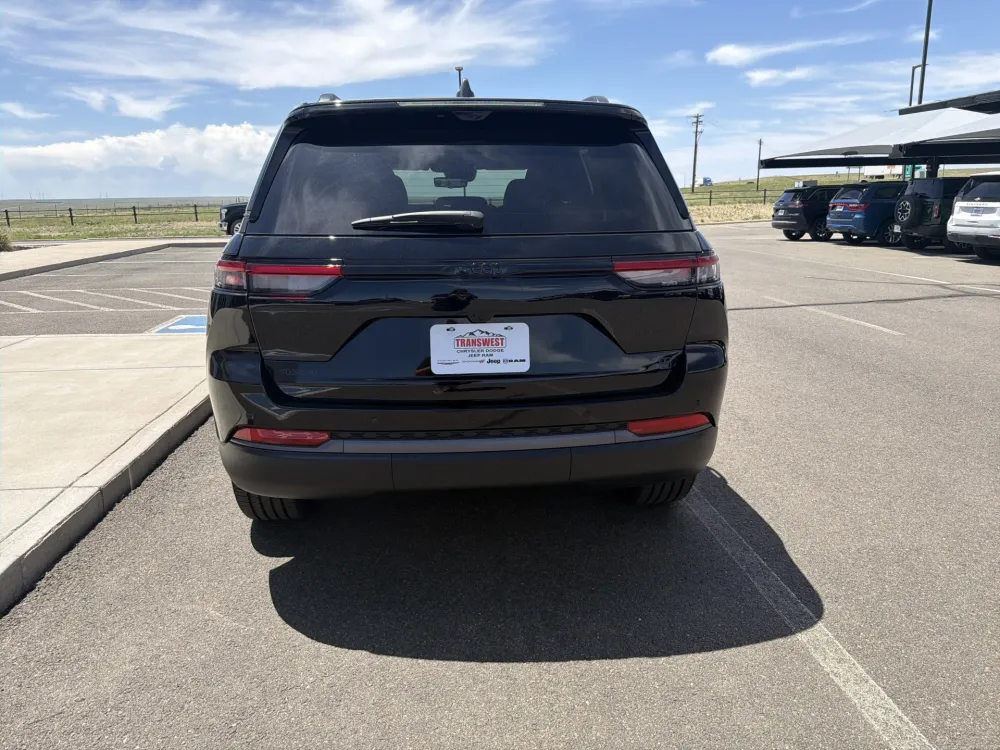 2026 Jeep Grand Cherokee 85th Anniversary Edition - Photo 6