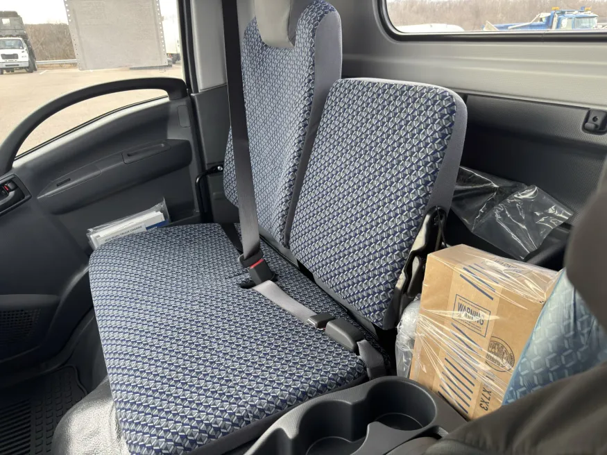 2025 Isuzu NRR | Photo 23 of 24