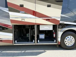 2023 Emerald Prevost H3-45 Double Slide | Thumbnail Photo 8 of 15