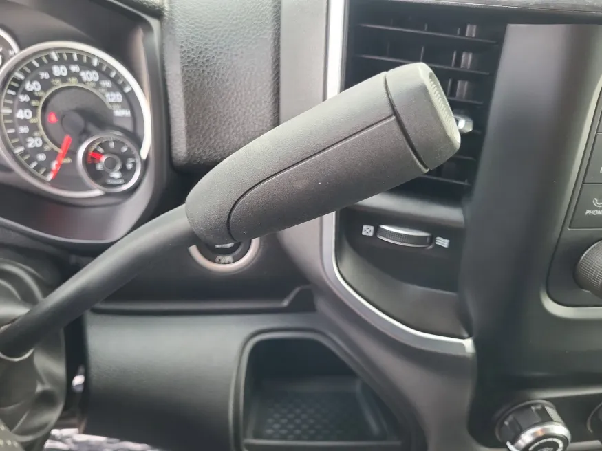 2024 RAM 3500 Chassis Cab SLT | Photo 17 of 22