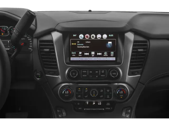 2015 Chevrolet Suburban | Photo 6 of 14